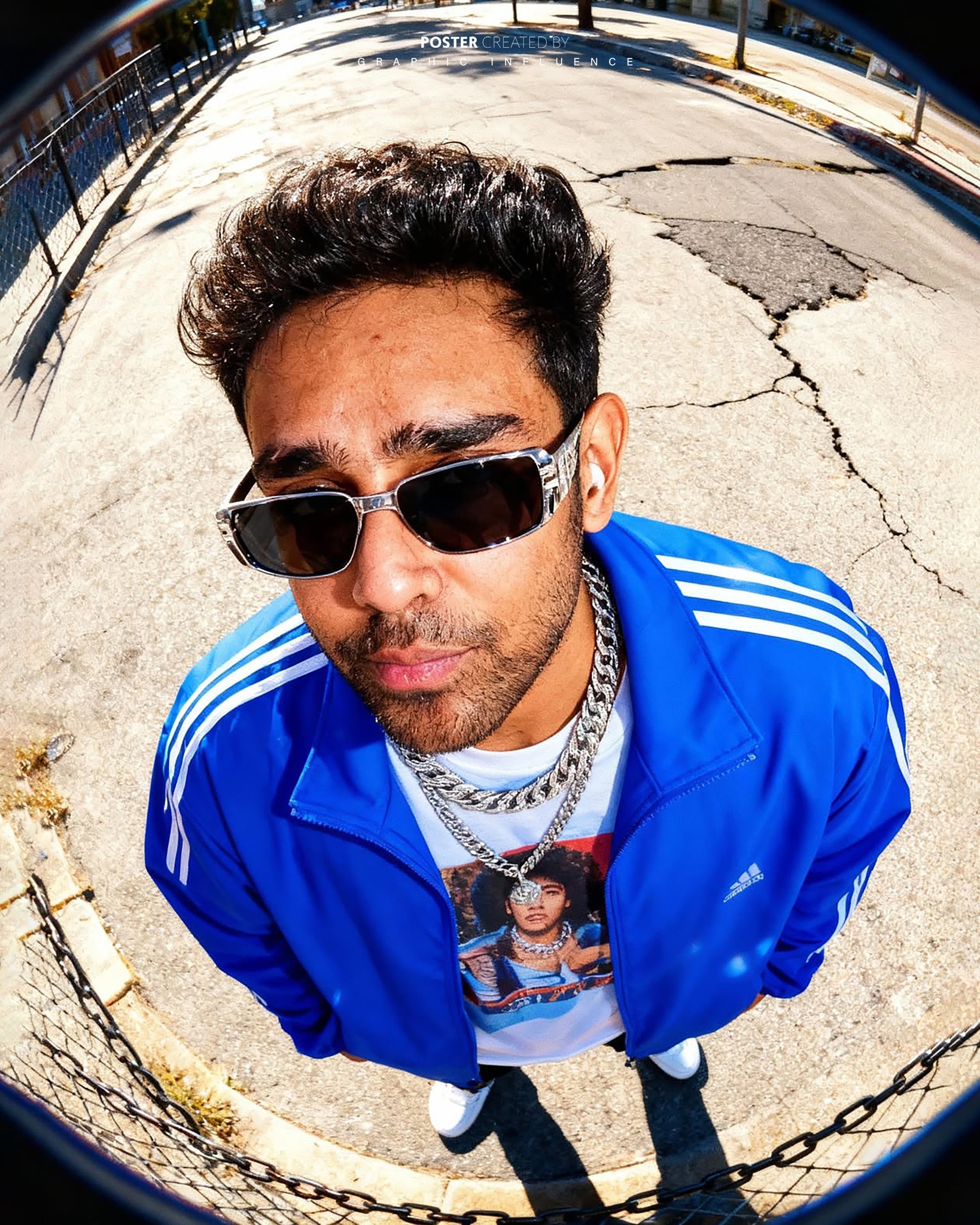 Electric Blue Fisheye Edge