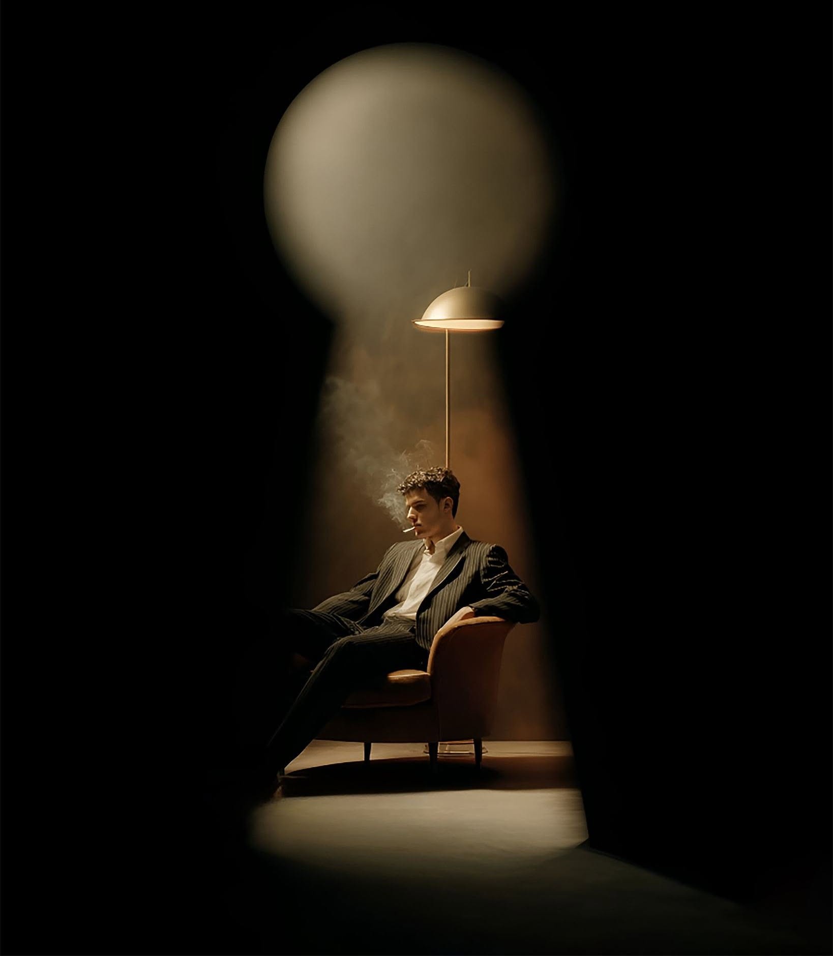 Elegant Noir Keyhole Secret