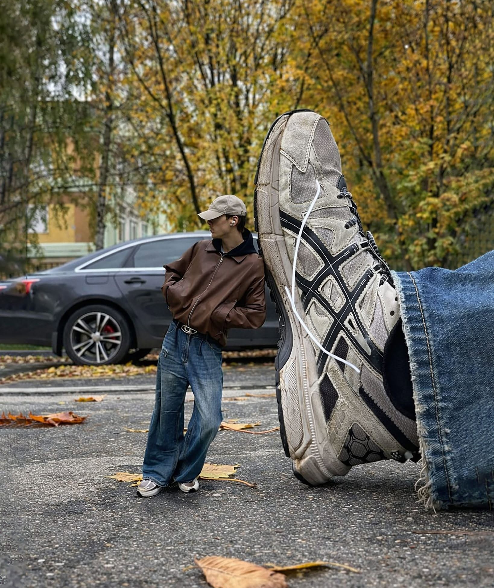 Goliath Sneaker Autumn Street Illusion