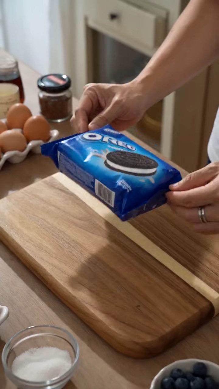 Cinematic Baking: Oreo Chocolate Cake Creation