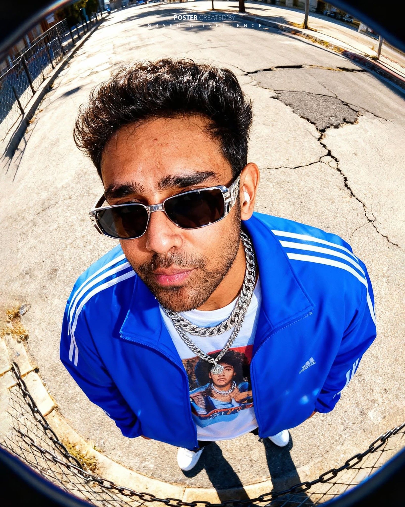 Electric Blue Fisheye Edge